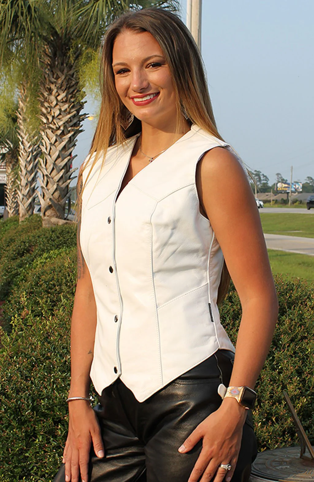 Long Ladies White Leather Vest #VL1227W - Image 4